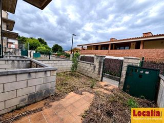 Maison à Barrio san roque 102. Chalet de vpo en venta, oreña, alfoz de lloredo