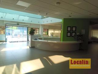 Location Bureau  Barrio viérnoles-río a. Oficinas de alto standing en viernoles