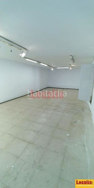 Foto ae270cea-4da1-4e22-a0cd-e95b6fd0c83b. Local comercial a Centro - Ayuntamiento Santander