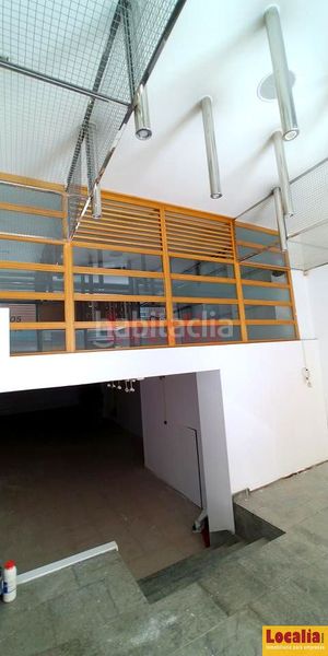 Foto f9dfe45f-e226-4d2d-950f-a24e8a0c61ed. Local comercial a Centro - Ayuntamiento Santander