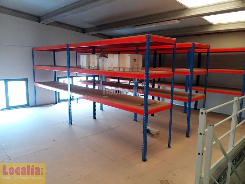 Foto c0c603d8-641b-49ee-8447-3fbc565772a6. Nau industrial a Corrales de Buelna (Los)