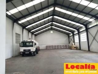 Lloguer Nau industrial  Barrio requejo. Localia inmobiliaria comercializa dos naves industriales adosada