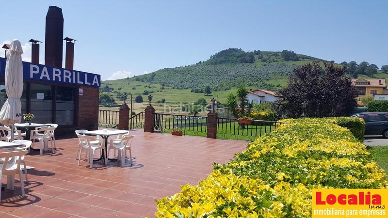 Foto f2eb3806-3ab8-4002-bdb6-b36ed0ad9ea9. Edificio localia inmobiliaria te propone este impresionante centro de comercios y restaurantes muy cerca de la capital del turismo rural 20 en Santillana del Mar