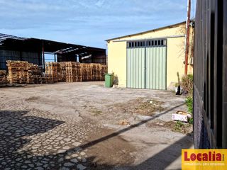 Rent Industrial building in Alisal - San Román. Suelo industrial con naves en alquiler, santander
