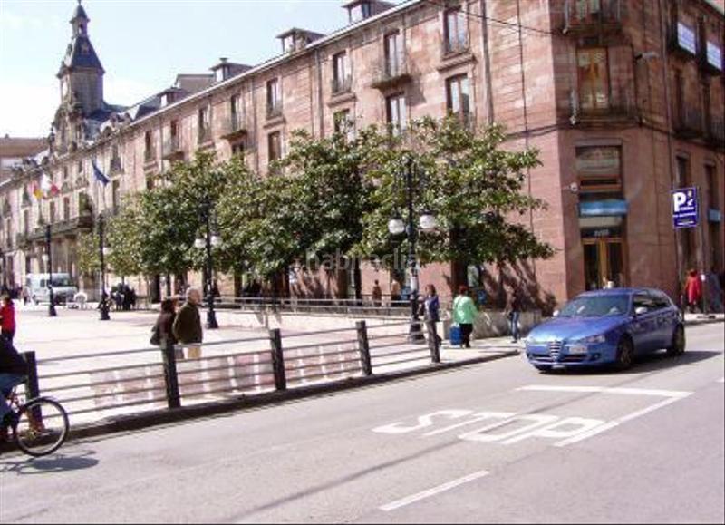 Foto 8fd28df9-d510-46ad-9adf-57e9c95c2617. Alquiler oficina localia inmobiliaria te ofrece céntrica oficina ubicada en el corazón , justo frente al ayuntamiento de la ciudad, y en Torrelavega