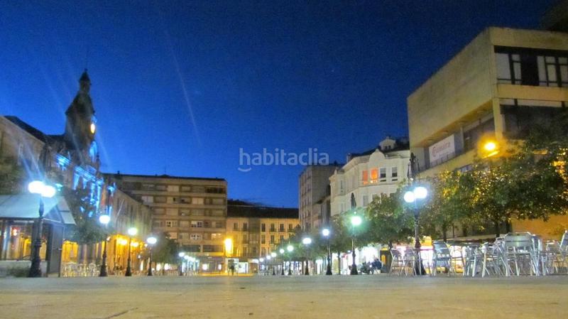 Foto 93ae1df2-0d43-4b79-9017-078b0cd339fe. Alquiler oficina localia inmobiliaria te ofrece céntrica oficina ubicada en el corazón , justo frente al ayuntamiento de la ciudad, y en Torrelavega