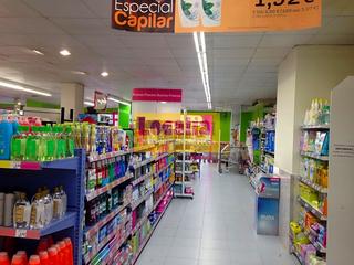 Lloguer Local Comercial  Los robles. Local equipado para comercio o supermercado