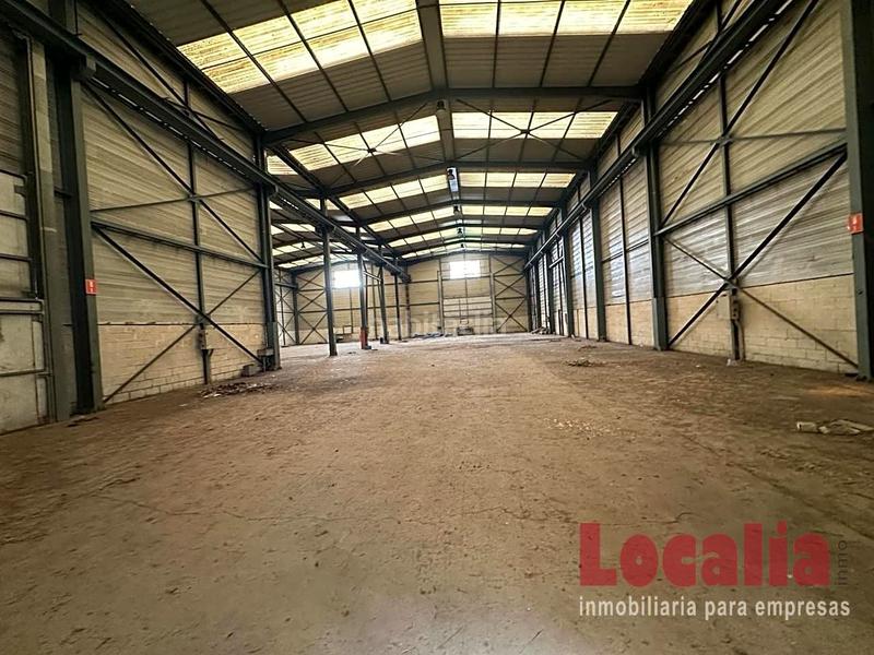 Foto c2133520-d5c7-4b9a-bb88-6df6c50b57ae. Location bâtiment à usage industriel dans Reocín