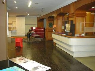 Local Comercial en Numancia - San Fernando
