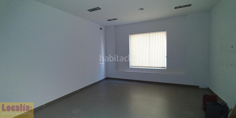 Foto 33f9c968-0128-4aa6-88e2-b59ffbf9464c. Location local commercial dans Centro Torrelavega