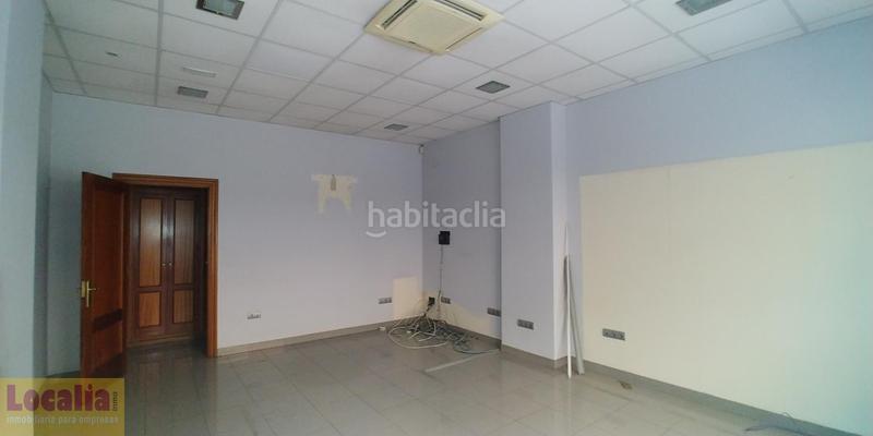 Foto 71b91ed3-a39c-4839-8c31-32d05132b231. Location local commercial dans Centro Torrelavega
