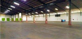 Lloguer Nau industrial a Polanco. Gran nave industrial con amplia parcela y oficinas en cantabria