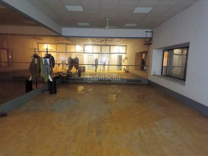 Foto d7a52622-03eb-45e2-8614-9f5ef408f48d. Lloguer local comercial a Numancia - San Fernando Santander