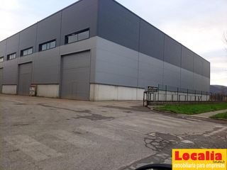 Nave industrial  Barrio barros. Naves en venta en polígono de barros, cantabria