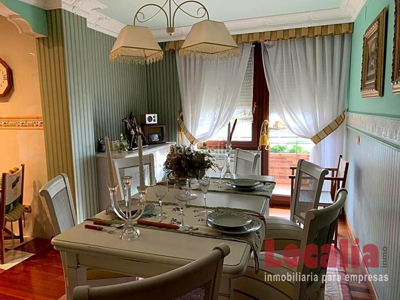 Foto 3b5a4d8e-7884-402d-b74d-c2b2db3f11ed. Casa amb aparcament a Maliaño Camargo