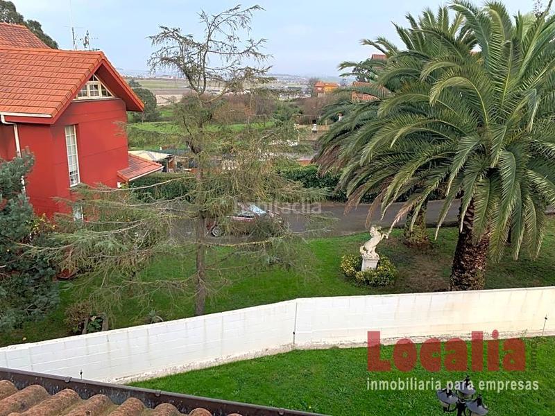 Foto a14725a2-872a-4975-955b-ccd365a5c81f. Casa amb aparcament a Maliaño Camargo