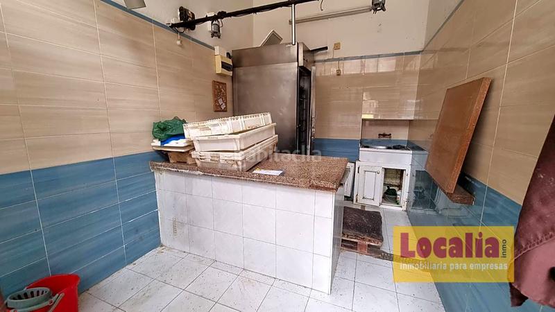 Foto 446bd827-f99e-4fbf-9bc2-a8342147d04e. Lloguer local comercial a Puerto Chico Santander