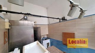 Lloguer Local Comercial  N/a. En localia inmobiliaria te ofrecemos un local comercial situado