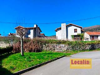 Terreno residencial  Barrio ogarrio. Obra residencial parada de chalets en cantabria