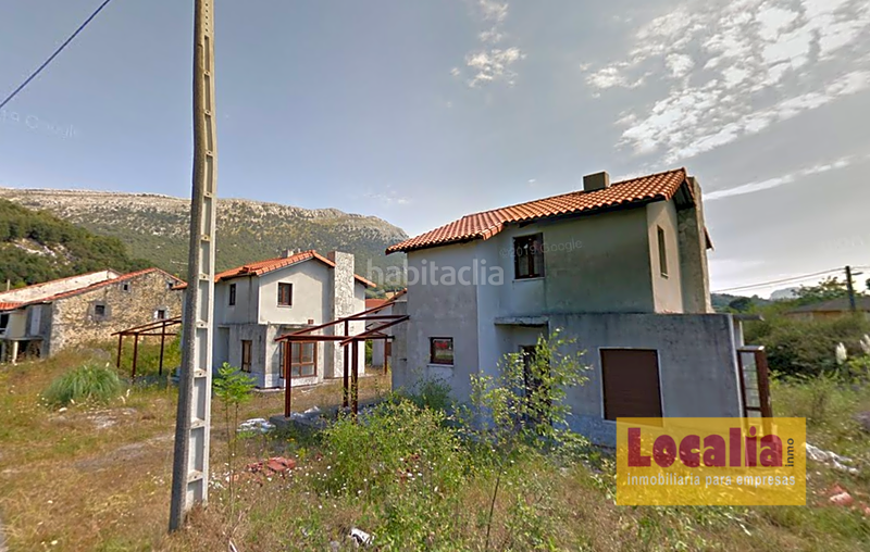 Foto bd5ede3b-9bcf-4853-884a-ba0e7650ffe8. Terreno residencial obra residencial parada de chalets en cantabria en Ruesga