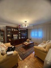 Etagenwohnung in Avenida del Cid Campeador 58