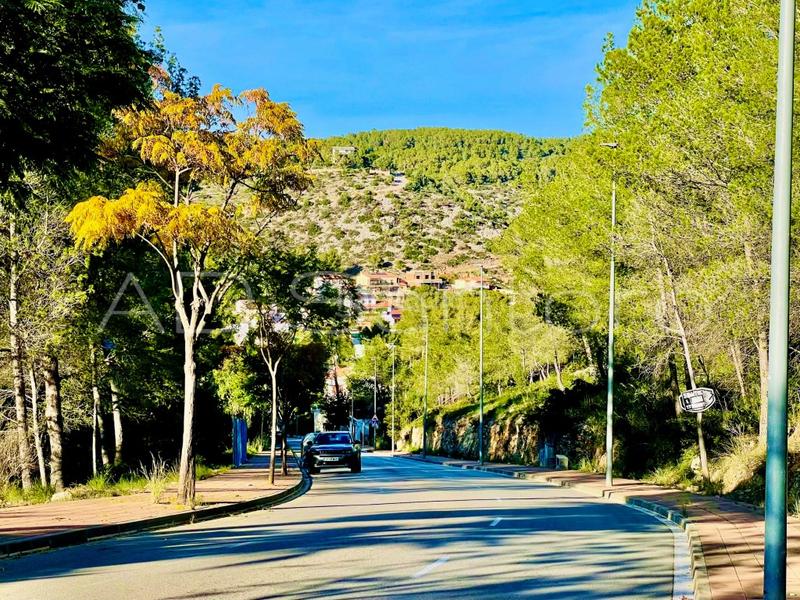 Foto c03ccf64-0ddc-4700-a253-3d239b6249f1. Terreny residencial a carrer fluvià 4 a Mas Alba Sant Pere de Ribes