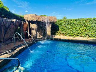 Haus in Mas d´En Serra - Els Cards. Casa en venta en urbanización els cards