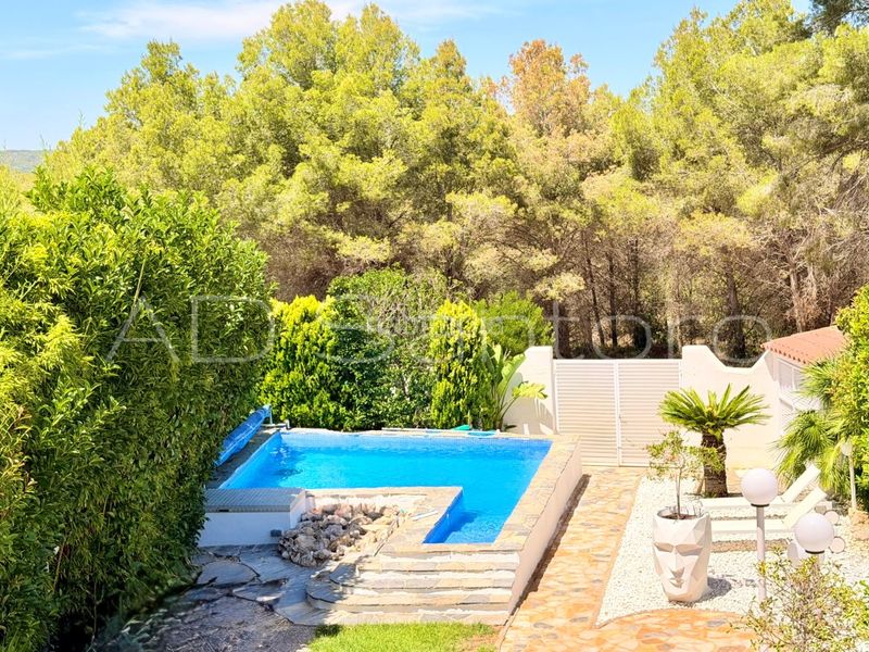 Foto 53c660a5-600e-4f19-bd23-505ef61a8387. Casa amb aparcament a Mas d´En Serra - Els Cards Sant Pere de Ribes