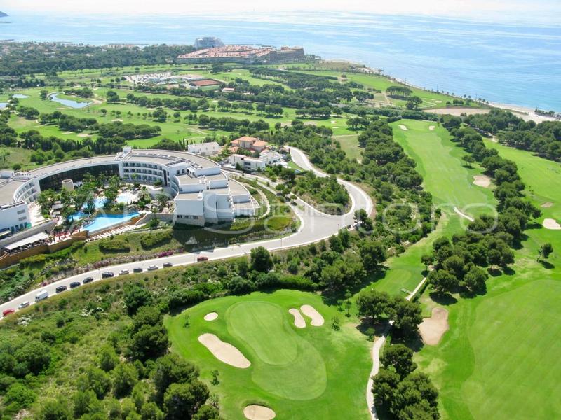 Foto ce858c75-66b8-4a9f-ae64-ab9174d8d2d5. Casa con parcheggio in Can Girona - Terramar - Vinyet Sitges