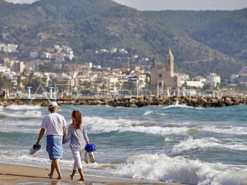 Foto dfddf6b9-99d9-48e3-a6a5-b0e5eab4f85b. Casa con parcheggio in Can Girona - Terramar - Vinyet Sitges