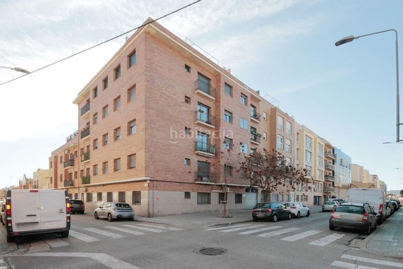 Foto 56a3fb00-9eeb-4d71-8086-dec6d98f9546. Edificio  en Gràcia Sabadell