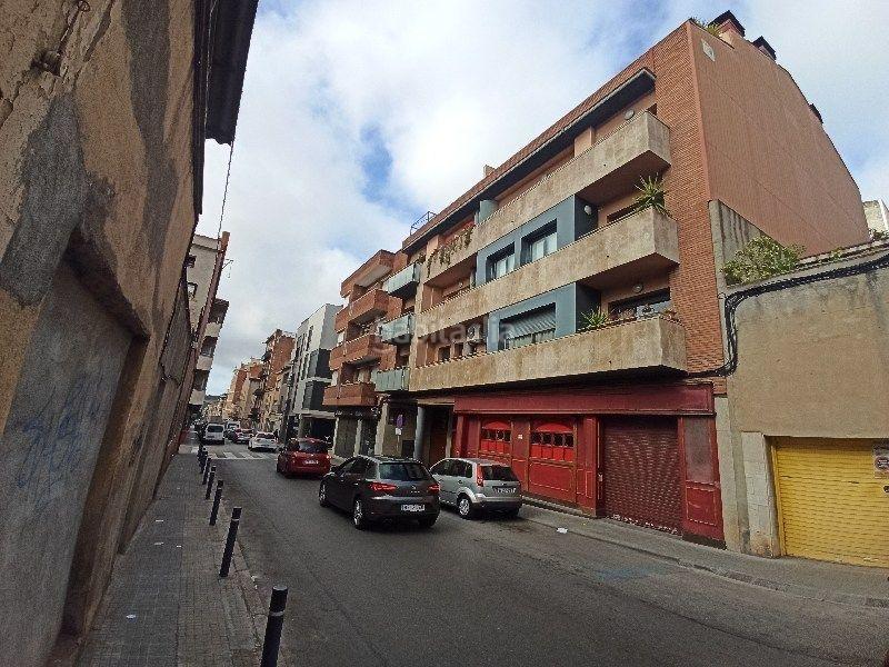 Foto 8890dc54-bedf-4f87-9e07-f479720353dd. Piso local en Ca n'Aurell Terrassa