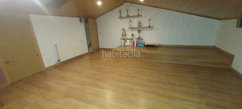 Foto 5496b3ca-62fb-4635-a6ff-13b868b17c5a. Pis amb calefacció a Creu de Barberà Sabadell