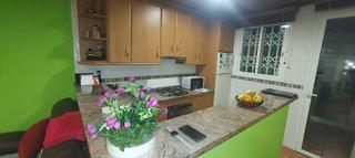 Appartamento in Creu de Barberà. Piso exclusivo con terraza en zona inmejorable