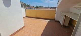 Duplex in Sant Pere Nord. Dúplex en terraza