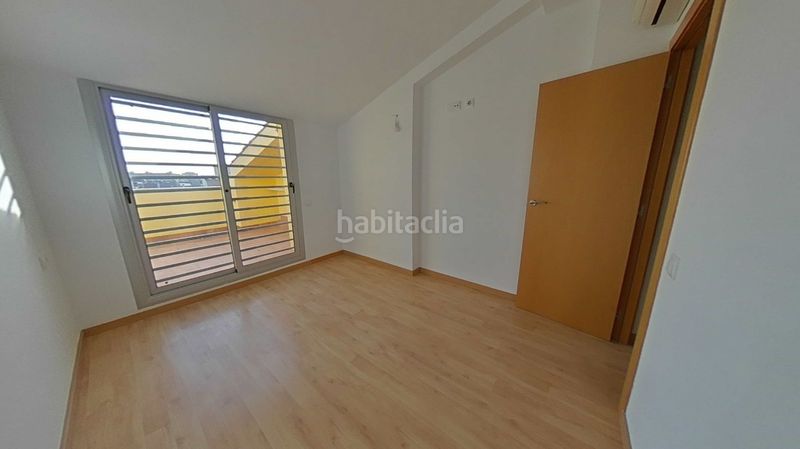 Foto f4d37fcb-a7f8-4747-93f8-5d4c25d76e3e. Dúplex amb calefacció a Sant Pere Nord Terrassa