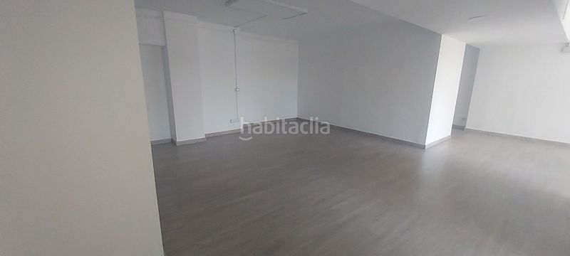Foto 95d77b82-642b-4b86-8601-8be8923596ad. Alquiler local comercial magnífico local en alquiler en el centro ! en Barberà del Vallès