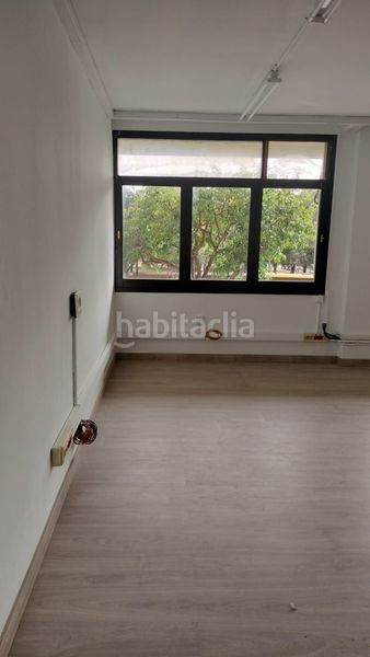 Foto e5724563-7610-427e-b4b5-9b264b758cf6. Alquiler local comercial magnífico local en alquiler en el centro ! en Barberà del Vallès
