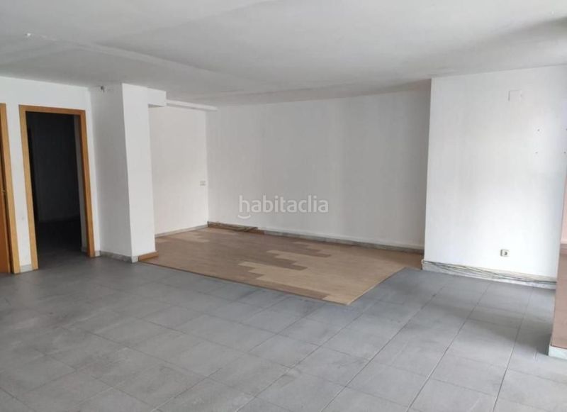 Foto 4dc2c9ad-d677-40ea-a43f-6a7bb4b11bdb. Local comercial local en Can Boada Terrassa