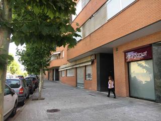 Local commercial à Ca n´Alzamora. Grupo inmobiliario ortega,  vende local con oportunidad en pje.