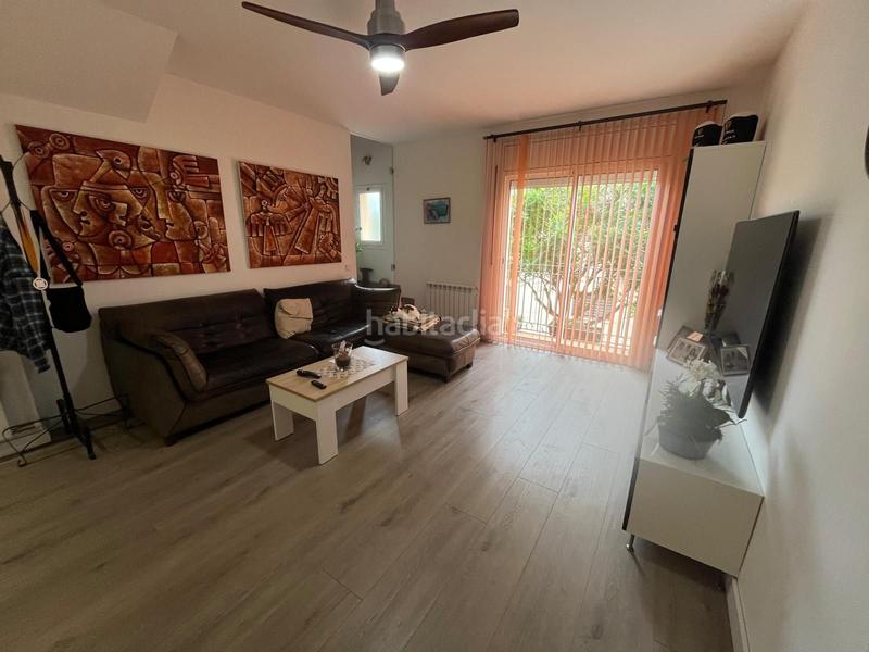 Foto 0c2a3978-c4a3-4ffa-bac4-9037ebdeb83d. Casa  reformada en el casco antiguo con parquing y espectacular terraza en Barberà del Vallès