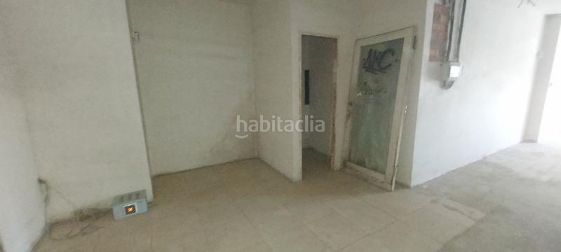 Foto 3ee4f14e-f03a-415d-a7e7-a9a4abf62ea0. Local comercial en Ca n´Alzamora Rubí