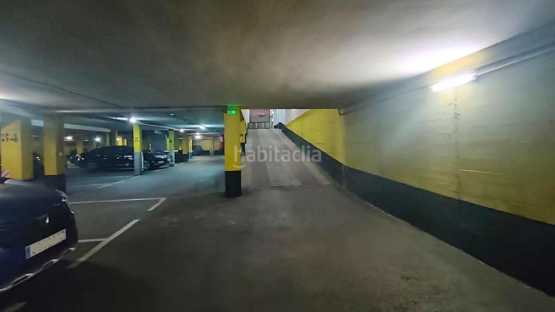 Foto 78288de4-872a-4d70-9bdd-c773ac43e59c. Parking voiture dans de las fuentes 17 dans Centro Torrejón de Ardoz