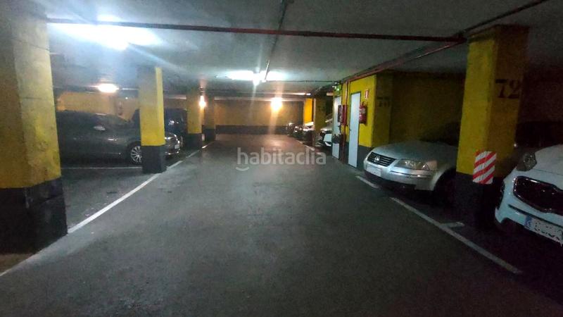 Foto c22e0d97-1778-4de6-8cb7-610aa926c84c. Parking voiture dans de las fuentes 17 dans Centro Torrejón de Ardoz