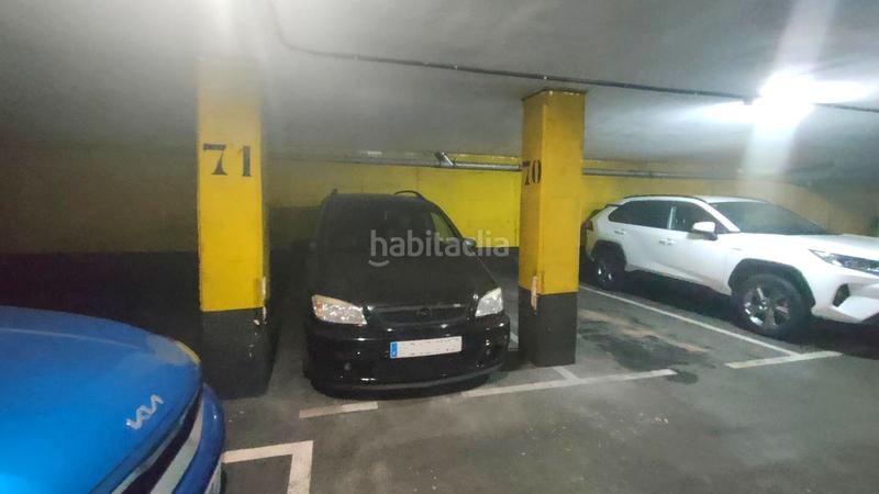 Foto cc133907-cb8a-4ace-a6fe-ccf6e9e38dda. Parking voiture dans de las fuentes 17 dans Centro Torrejón de Ardoz