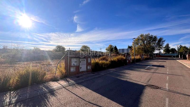 Foto 0128ae26-c30a-4b5a-a23d-b9b5dbc542ce. Terrain résidentiel dans Villalbilla pueblo Villalbilla