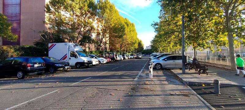 Foto 2c22fb84-0dad-4b33-889b-1b19c8f26a2b. Parking voiture dans Veredillas Torrejón de Ardoz