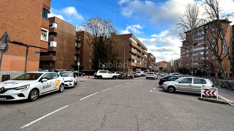 Foto feb6cd46-1de8-4739-a627-f389e0b81277. Aparcament cotxe a Veredillas Torrejón de Ardoz