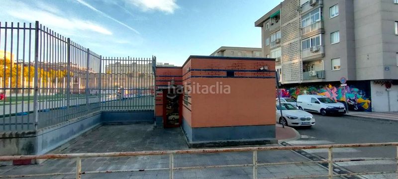 Foto c835f04f-61f8-48d5-8f38-8dd51bd529c1. Aparcament cotxe a Veredillas Torrejón de Ardoz