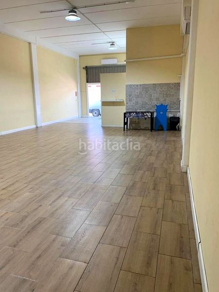 Foto aee64069-58e0-4430-9cc1-640d95f68623. Nave industrial nave con dos plantas y excelente ubicación en Cabanillas del Campo